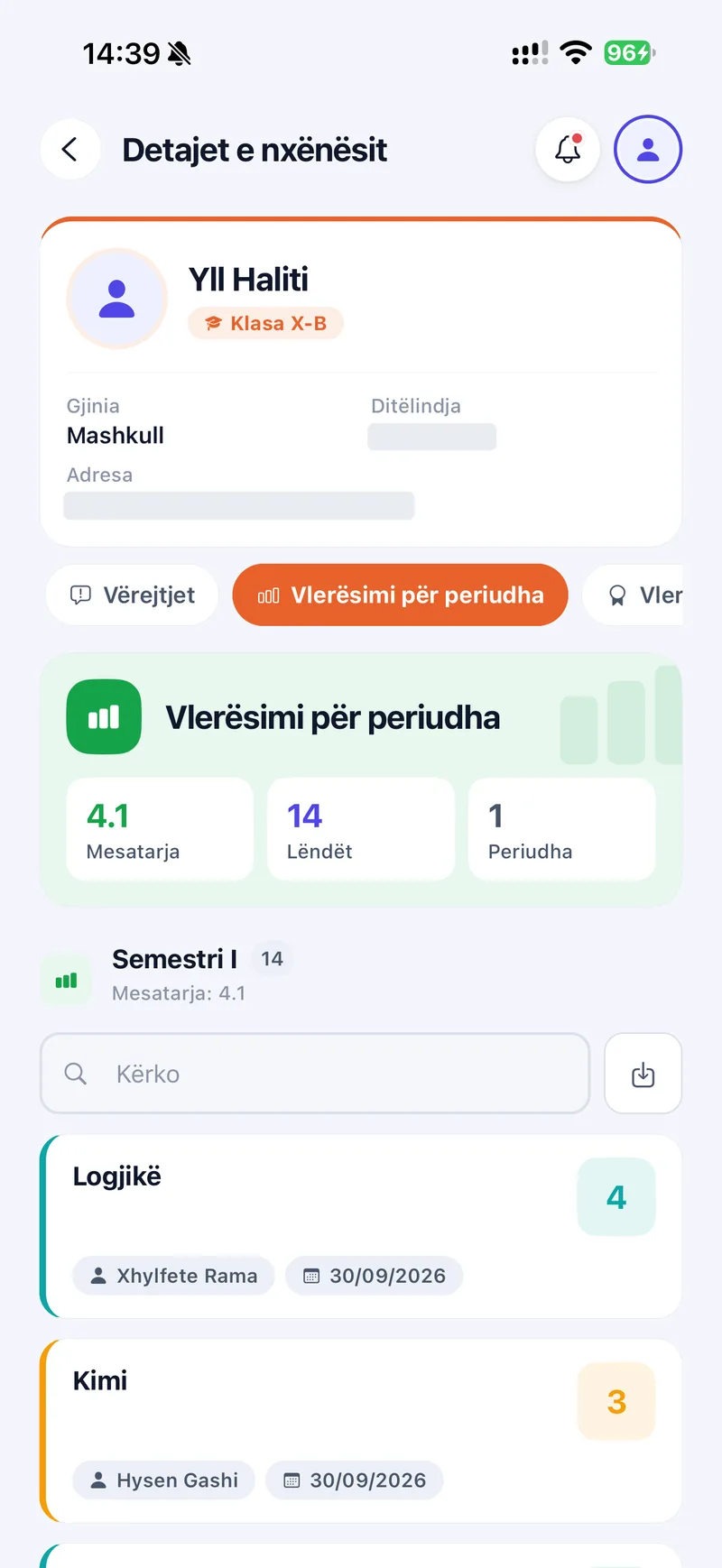 Detajet e nxënësit në Shkolla360: vlerësimi për periudhë me mesatare 4.1 në 14 lëndë, me notën dhe mësuesin e çdo lënde.